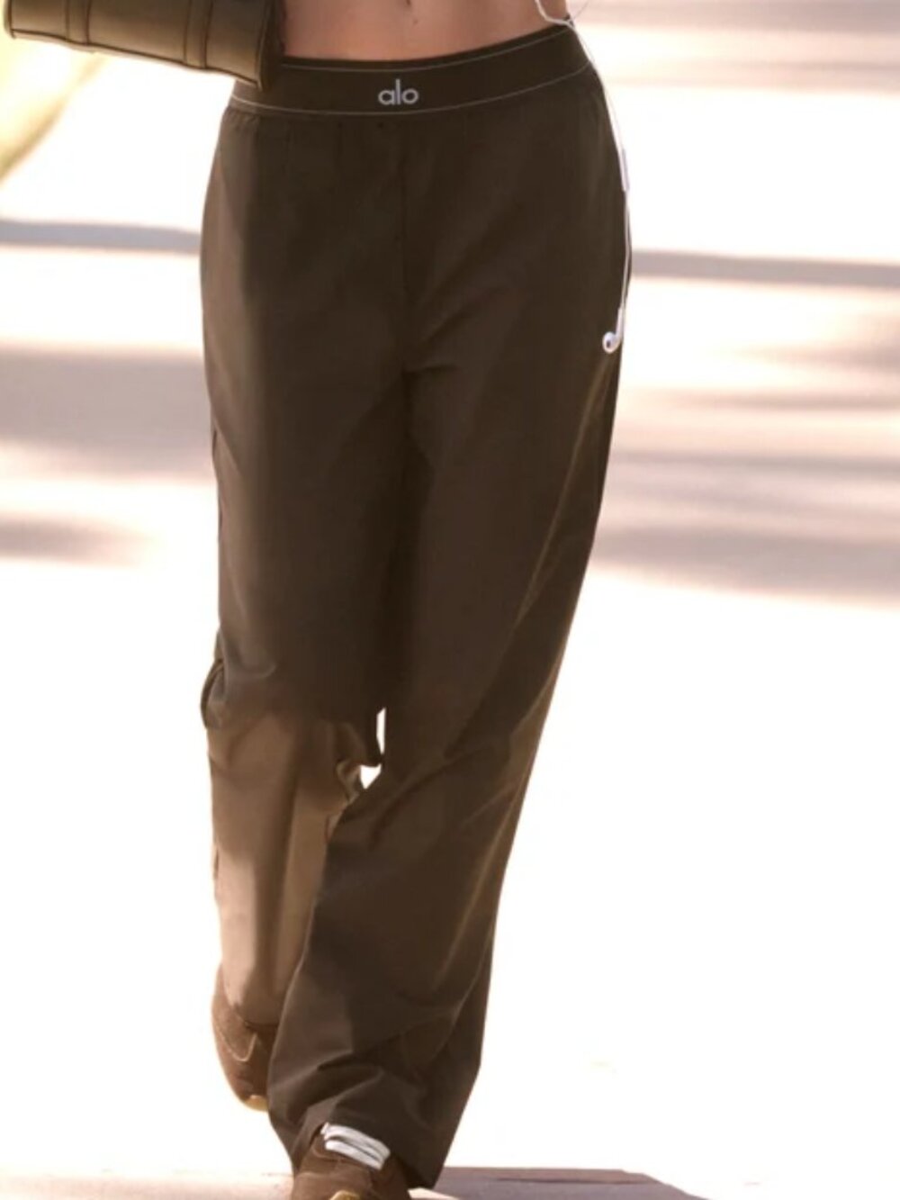 ALO Yoga Suit Up Trouser Regular|Espresso🌸Wide Leg Pants Seasonal Favorite🍭